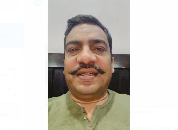 पूर्व विधायक भानु प्रताप शाही ने मंत्री इरफान अंसारी पर कसा तंज, कहा-ढूंढ़ रहें योगी आदित्यनाथ