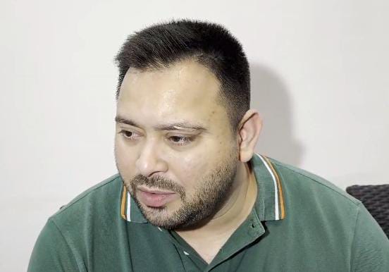 Bihar Politisc:पीएम के बिहार दौरे पर तेजस्वी यादव का तंज, कहा इनके आने से बिहार को कोई फायदा नहीं होनेवाला