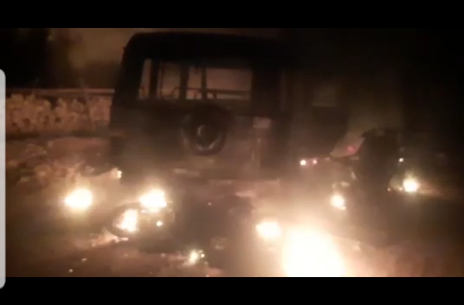 फुटबॉल मैच के दौरान विवाद , गुस्से में बेलोरो सहित तीन बाइक में लगाई आग