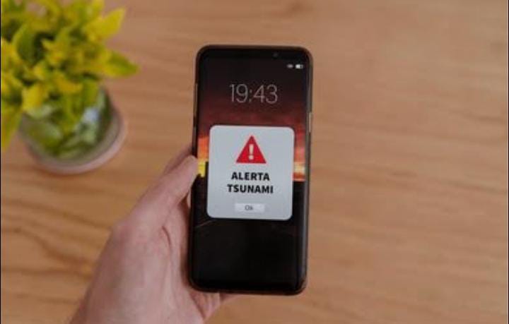 Tips And Tricks: स्मार्टफोन में करें ये खास सेंटिंग, भूकंप आते ही मिल जायेगा अलर्ट, बच सकती है जान, जानें सेंटिंग का तरीका