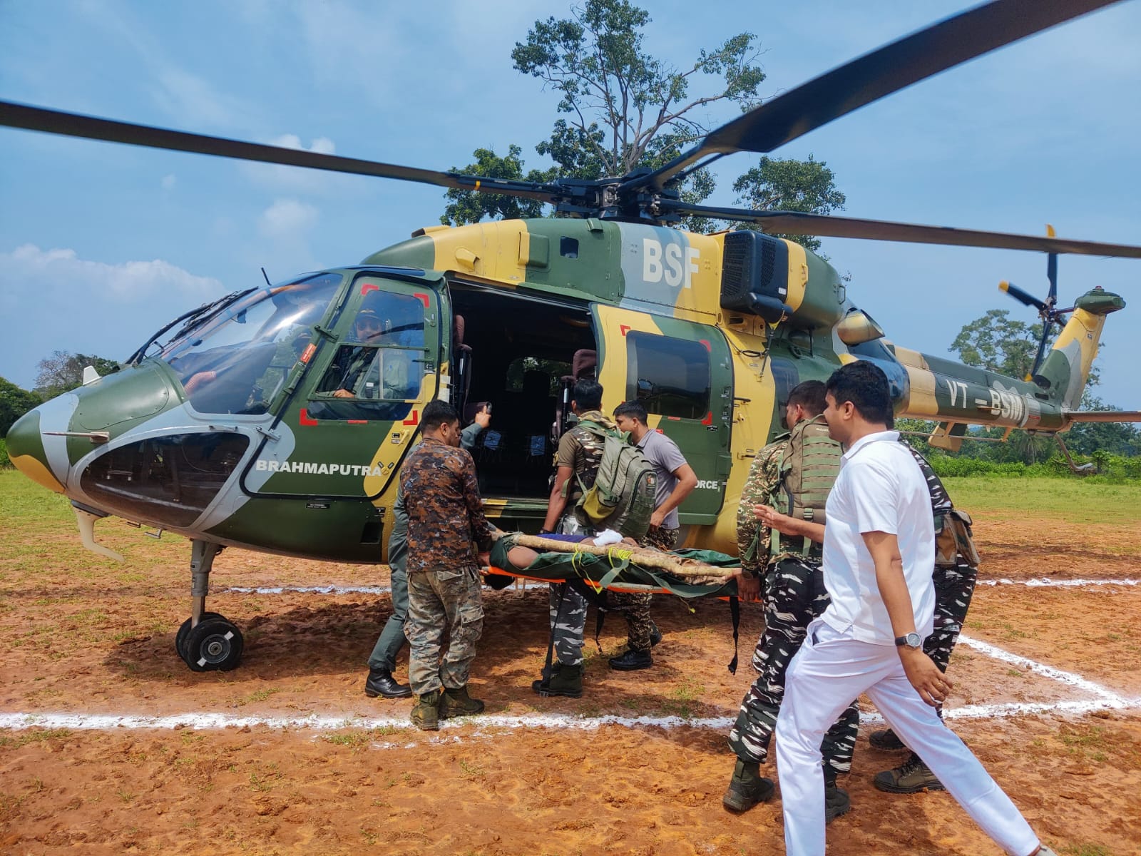 BIG BREAKING : चाईबासा में IED ब्लास्ट, 3 घायल जवानों को एयरलिफ्ट कर लाया जा रहा रांची