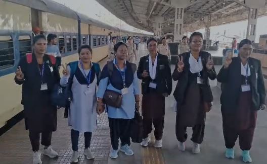 रांची रेलवे स्टेशन का बदला नजारा, लोको पायलट से लेकर TC तक महिलाओं ने संभाली कमान