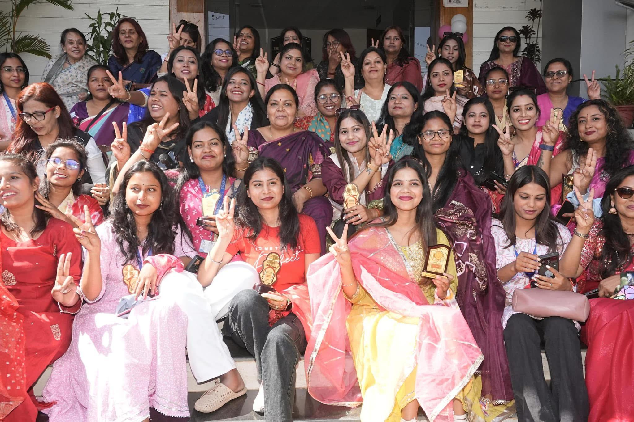 महिला दिवस पर महिला पत्रकरों को मंत्री ने दिया सम्मान, कहा आपकी साहस और हिम्मत को सलाम