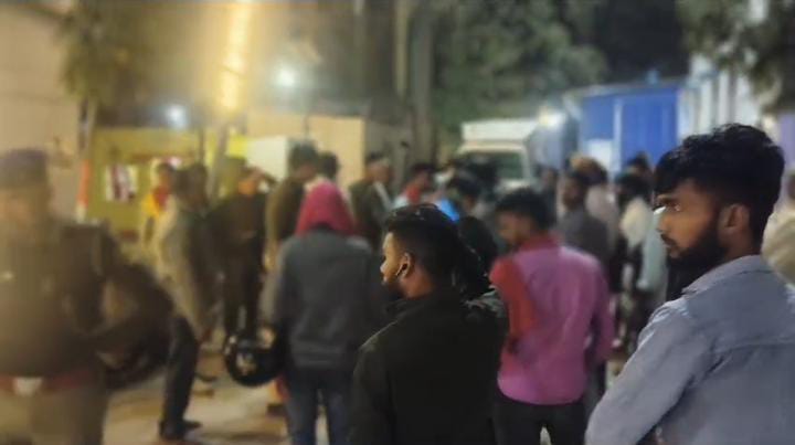 Crime News: बेगूसराय में बदमाशों ने एक व्यक्ति को मारी गोली, इलाज के दौरान मौत, पढ़ें क्यों दिया गया घटना को अंजाम