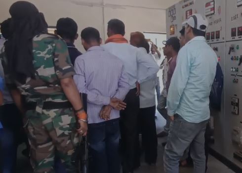 हथियार के बल पऱ पहले कर्मियों को बनाया बंधक फिर पावर सब स्टेशन में लगे बैटरी सहित नकदी ले उड़े अपराधी