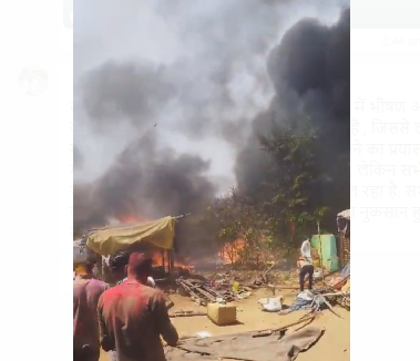 जमशेदपुर के बागबेड़ा बाजार में लगी भीषण आग, 20 से 30 दुकानें जलकर खाक, लाखों का नुकसान 