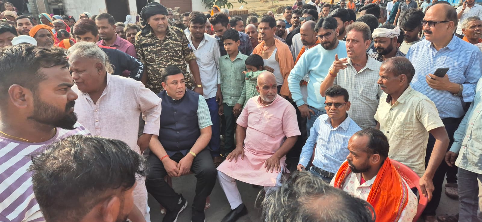 Big Breaking: चतरा के छात्र की तेजाब डालकर हजारीबाग में हत्या, विरोध में रोड जाम, चार दिनों से लापता था सोनू