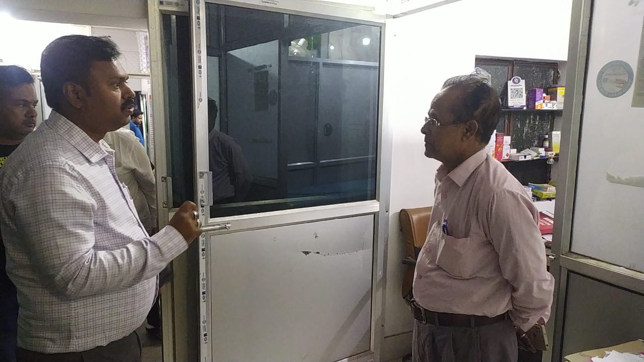 दुमका: अवैध क्लीनिक संचालित करने के मामले में प्राथमिकी दर्ज करने का आदेश, संचालक डॉ एम हक हिरासत में