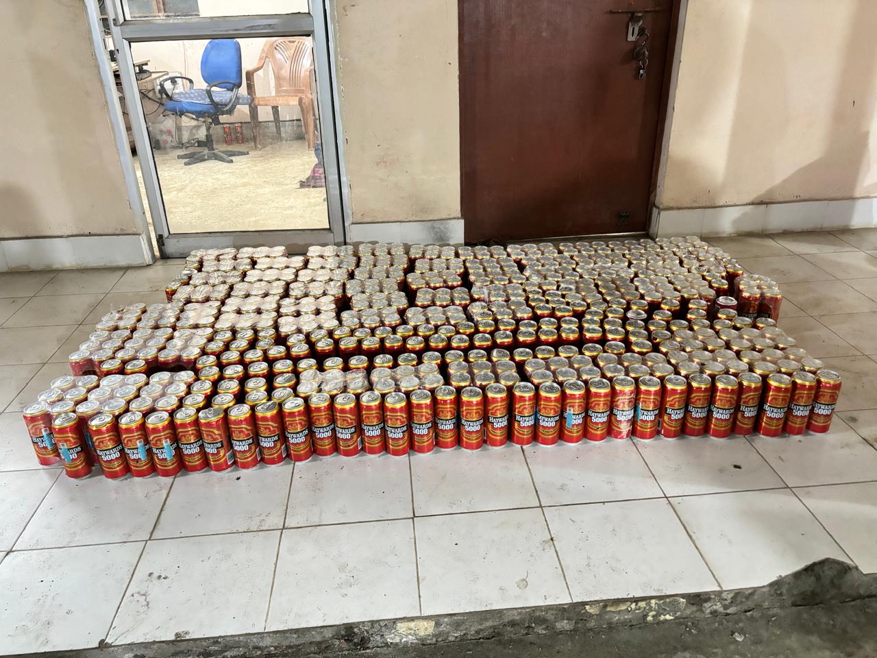 बिहार में शराबबंदी से माफियाओं की चांदी, दुमका से बिहार ले जा रहे शराब की बड़ी खेप बरामद, देखिए कैसे हुआ खुलासा