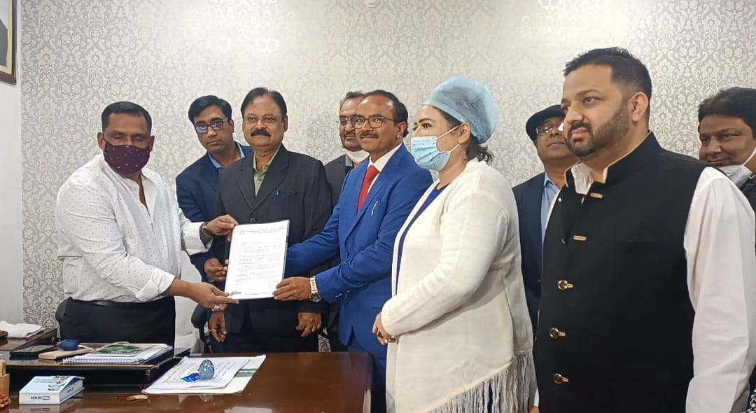 स्वास्थ्य मंत्री बन्ना गुप्ता से मिला डॉक्टरों का प्रतिनिधिमंडल, कई मुद्दों पर रखी अपनी मांग