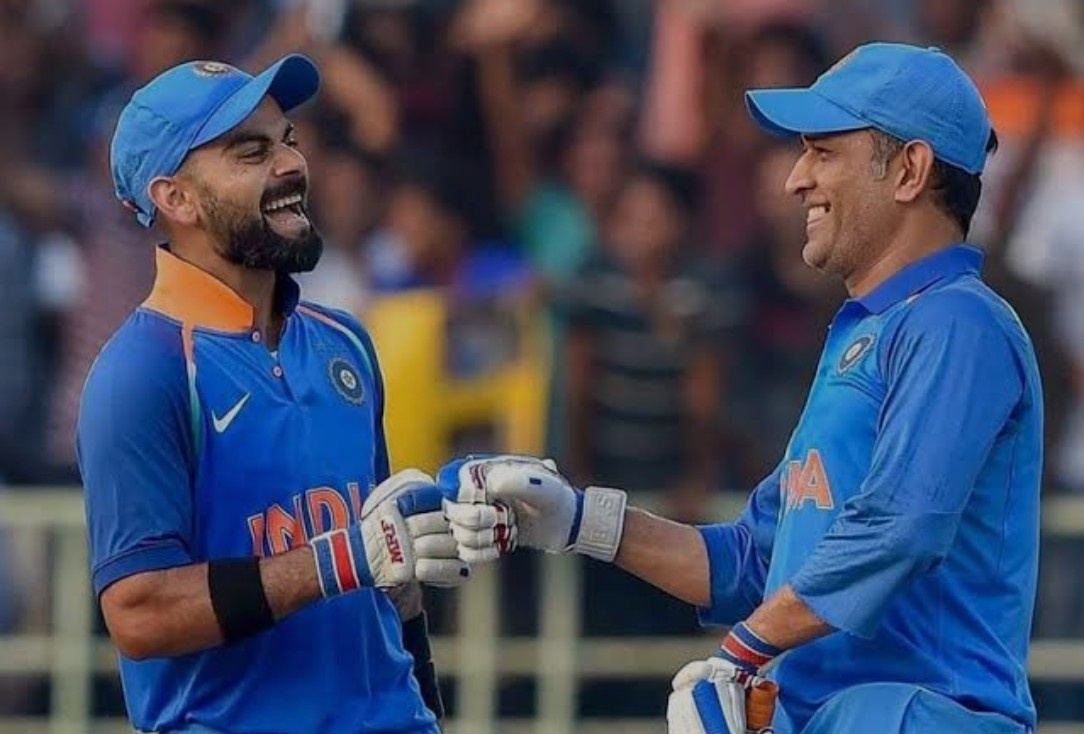 धोनी और विराट कोहली की दोस्ती और क्रिकेट वर्ल्ड में दोनों का सफर, जाने पूरी कहानी डिटेल में