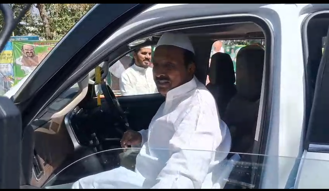 क्या राजद में शामिल होंगे नीतीश के MLC गुलाम गौस, पढ़े क्या है लालू से उनसे मुलाकात के मायने