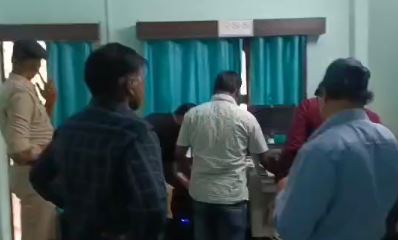 बेगूसराय में फर्जी निजी क्लीनिक संचालकों पर प्रशासन का शिकंजा, तीन क्लिनिक व एक अल्ट्रासाउंड सेंटर सील