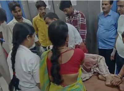 घर में घुसे 15 से अधिक अपराधी, पैसे व जेवरात लूटकर महिला पर चला दी गोली