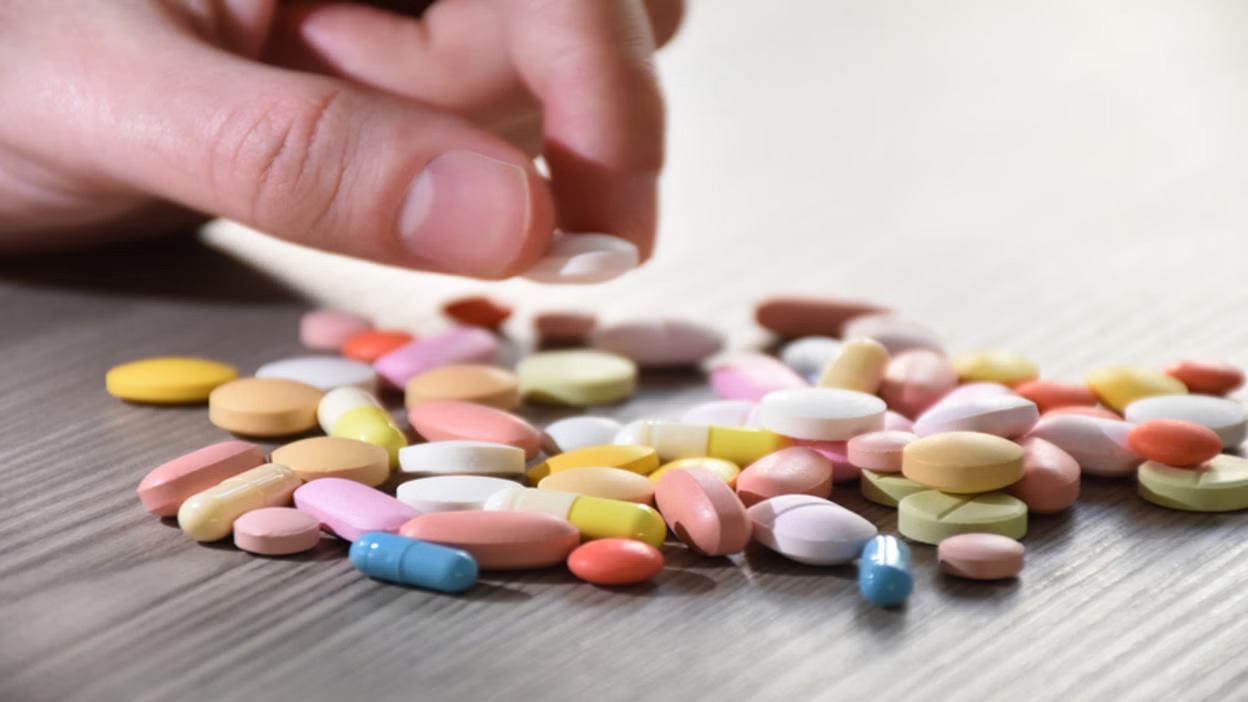 झारखंड में नामी -गिरामी दवाओं की हो रही डुप्लीकेसी,पढ़िए -धनबाद में छापेमारी के बाद क्या हुआ है खुलासा