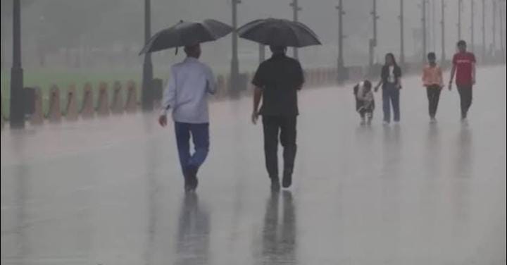 Weather Update: झारखंड वासियों को गर्मी से मिलेगी राहत, आज इन जिलों में बारिश के आसार, पढ़ें IMD का ताजा अपडेट