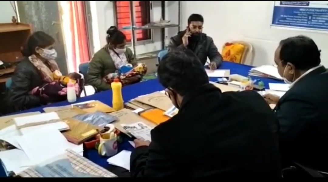 सीडब्ल्यूसी ने दुधमुंही जुड़वा बच्चियों को लिया अपने संरक्षण में, परिवार के सदस्य सामने नहीं आए तो होगी एडॉप्शन प्रक्रिया