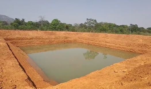 गुमला में किसानों के लिए सिंचाई सुविधा उपलब्ध करा पलायन रोकने की सरकार की पहल, काफी संख्या में कराया जा रहा तालाब का निर्माण