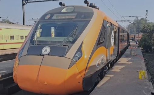 टाटानगर रेलवे स्टेशन से जल्द शुरू होगी वंदे भारत एक्सप्रेस, अब सिर्फ 9 घंटे में पहुंच सकेंगे जमशेदपुर से बनारस