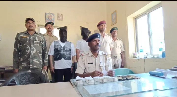 साहिबगंज में नहीं रुक रहा जाली नोटों का व्यापार, पुलिस ने बड़ी खेप के साथ गिरोह के दो तस्कर को किया गिरफ्तार