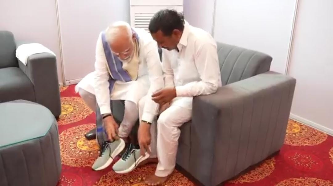 रामपाल कश्यप की साधना कैसे हुई पूरी, जानिए पीएम मोदी ने किसे पहनाया जूता