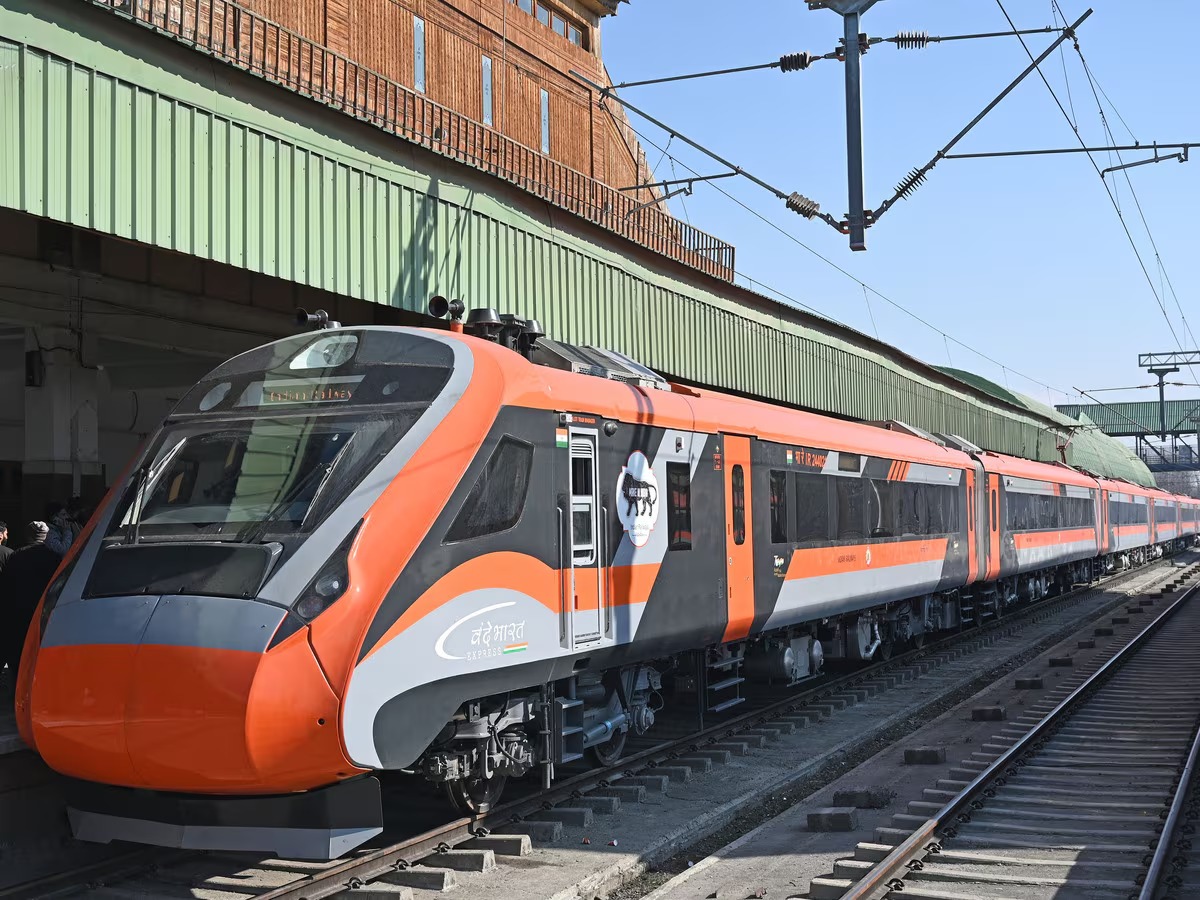 आखिर यह पत्थरबाज कौन है,क्यों बने हैं रेलयात्रा की चुनौती, बिहार में दो जगहों पर वंदे भारत को क्यों बनाया निशाना