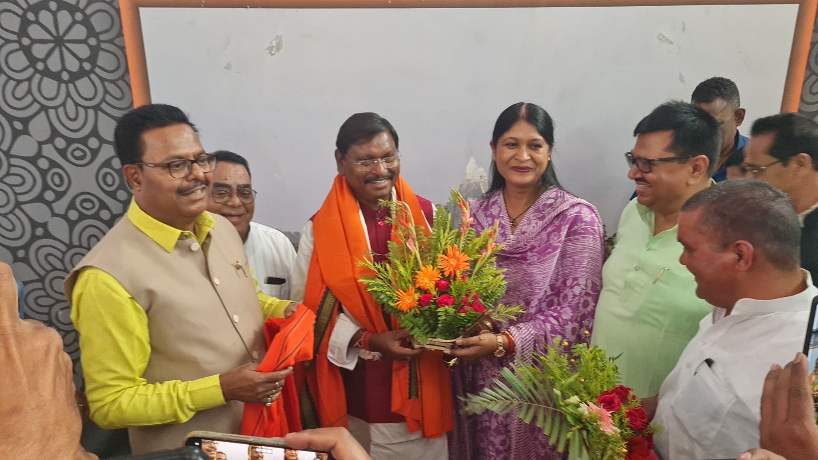 गिरिडीह पहुंचे पूर्व मुख्यमंत्री अर्जुन मुंडा, हेमंत सरकार पर जमकर साधा निशाना, देखिए क्या कहा