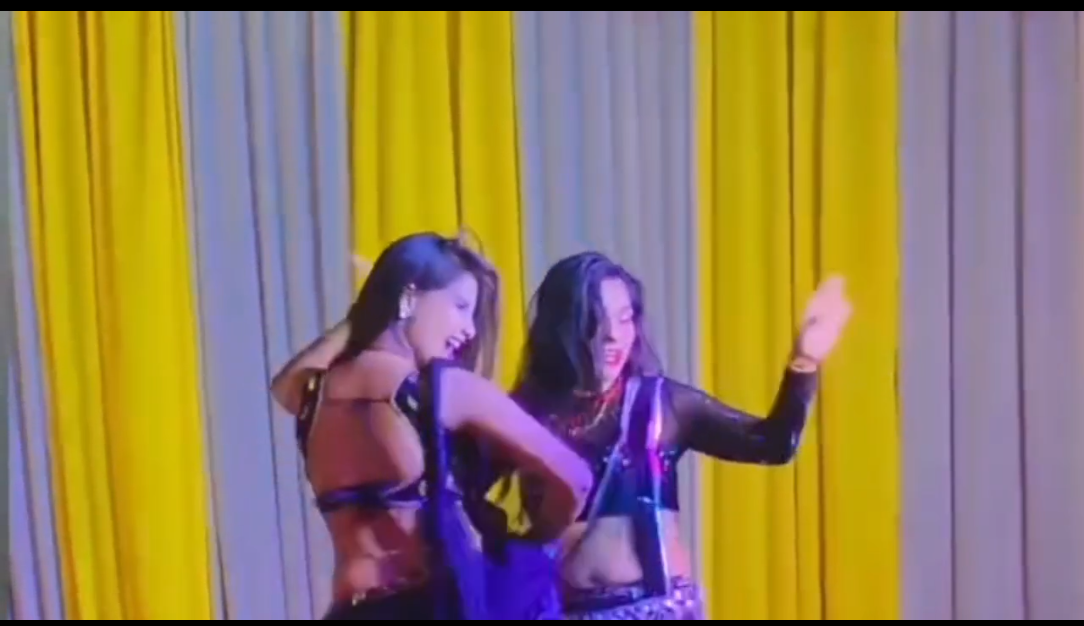 शिक्षा के मंदिर में अश्लीलता का नाच! बार बाला लगा रही थी ठुमके उधर चुपके-चुपके बच्चे देख रहे थे तमाशा