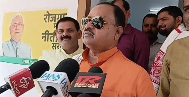 राजनीति में नहीं आए निशांत तो बर्बाद हो जायेगा जदयू ! सीएम नीतीश के इस बड़बोले विधायक की फिर फिसली जुबान