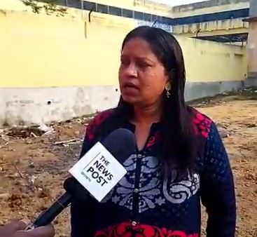 सोहराय विवाद: प्रो0 रजनी मुर्मू ने अपनी बर्खास्तगी की मांग करने वाले छात्रों के खिलाफ मॉब लिंचिंग का ठोंका मुकदमा