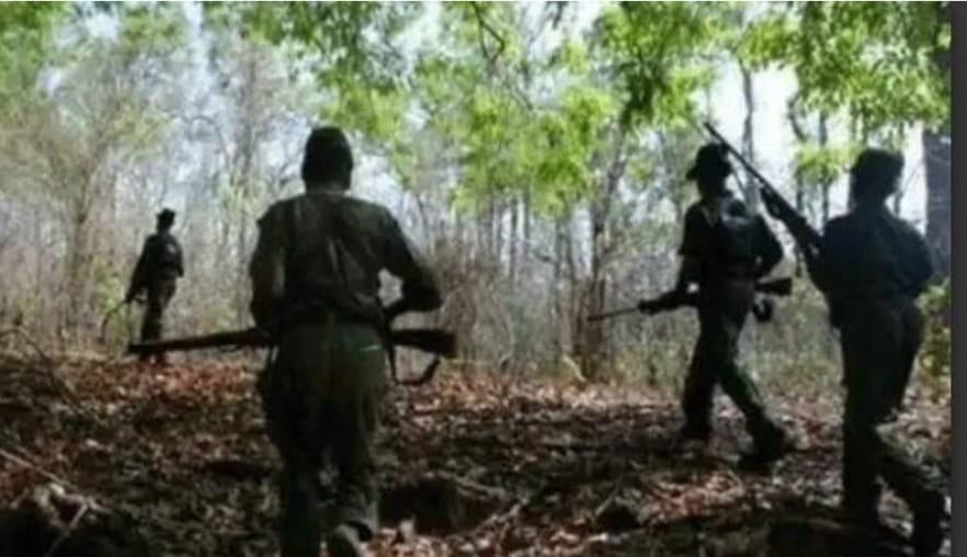 बोकारो मुठभेड़: शव लेने एक का पंहुचा भाई, सात के परिजनों का अभी भी पुलिस को इंतजार, अब आगे क्या !