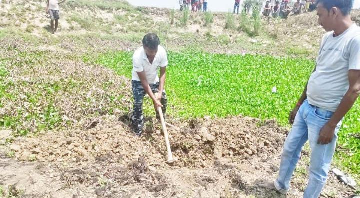 शादीशुदा गर्लफेंड को ससुराल से भगाकर युवक ने की शादी, तो नाराज ससुर ने बहू के साथ कर दिया ऐसा कांड कि दहल गया पूरा गांव