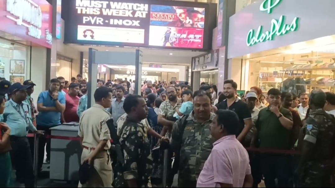 Big Breaking: धनबाद के बिग बाजार ओज़ोन गैलेरिया में चली गोली,एक युवक घायल