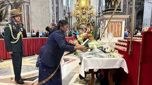 राष्ट्रपति द्रौपदी मुर्मू ने दिवंगत पोप को दी श्रद्धांजलि, जानिए विस्तार से