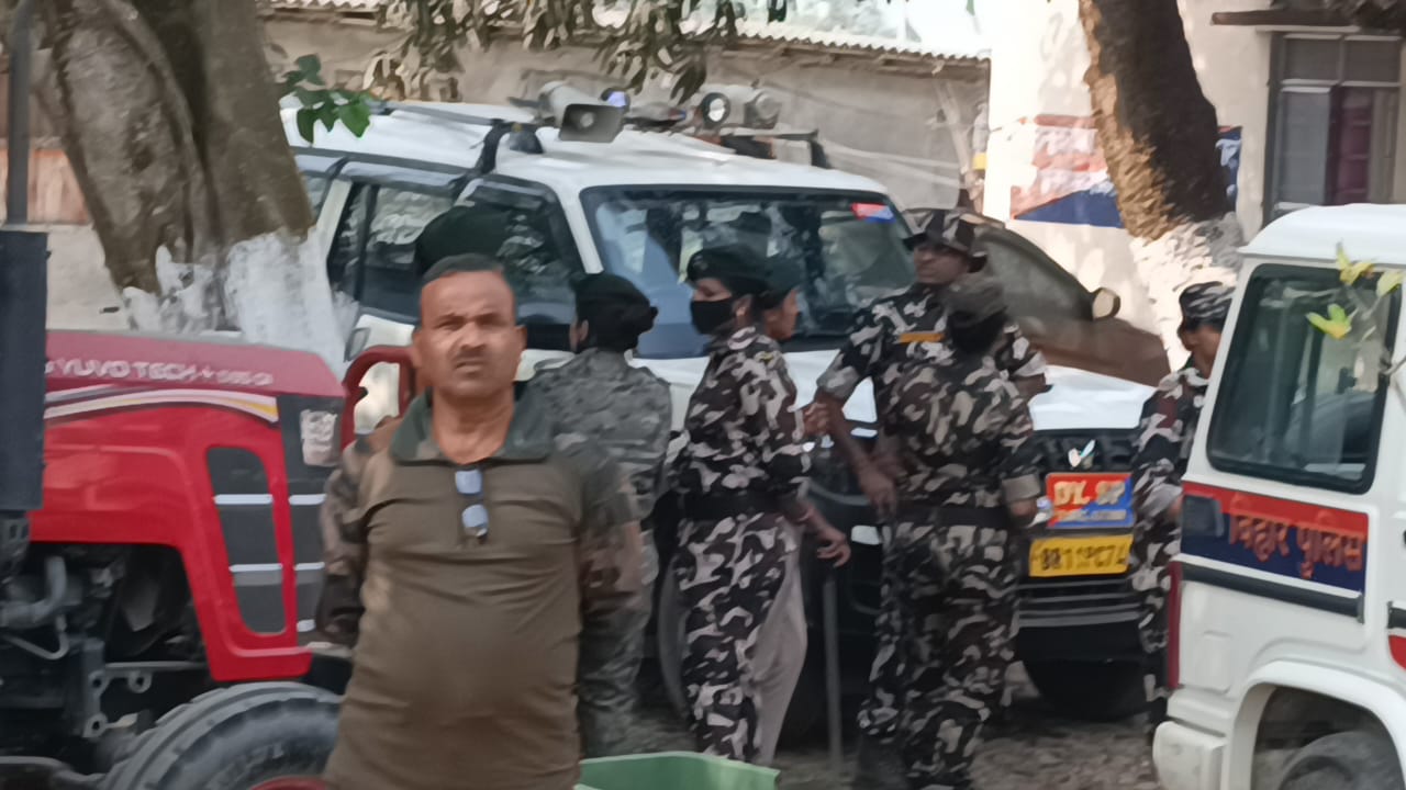 कटिहार में पुलिस पर भारी पड़े शराब तस्कर,भीड़ ने थाना किया हमला,आधा दर्जन पुलिसकर्मी घायल