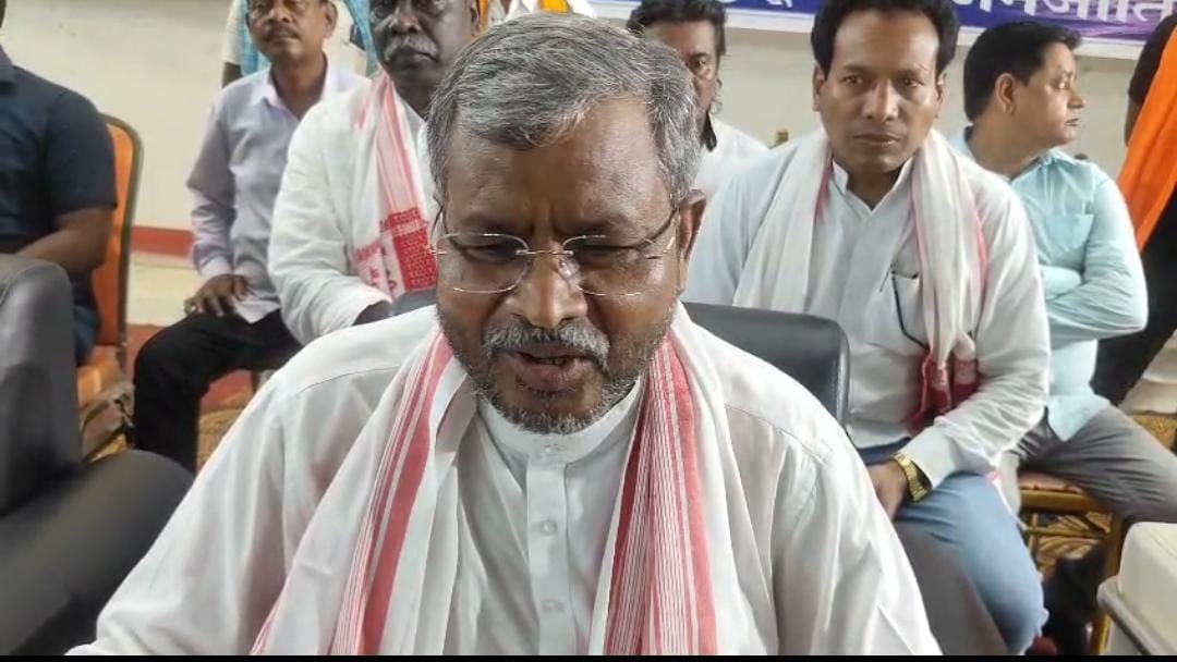 भाजपा प्रदेश अध्यक्ष बाबूलाल मरांडी का विवादित बयान, कहा आतंकवादी और मंत्री हफ़ीजुल हसन में कोई फर्क नहीं