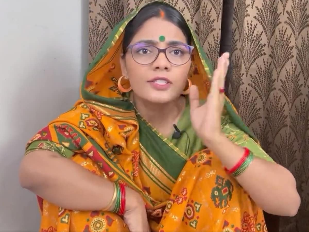 लोक गायिका नेहा सिंह राठौड़ का ये वीडियो पाकिस्तान में खूब हो रहा वायरल, देखिए कैसे आतंकी हमले को लेकर मोदी सरकार पर उठाया सवाल  