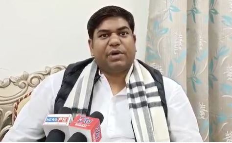 भाजपा से नाराज वीआईपी सुप्रीमो मुकेश साहनी ने  विधान परिषद की 24 सीटों पर चुनाव लड़ने का किया ऐलान