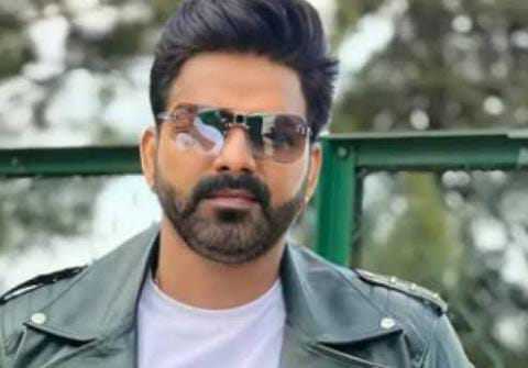 आज करोड़ों दिलों पर राज करता है भोजपुरी का ये पावर स्टार, जानें कैसे हुई थी करियर की शुरुआत