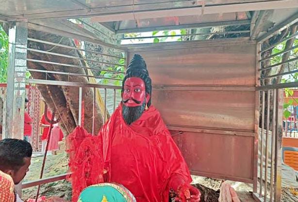 देश का ऐसा चमत्कारी मंदिर, जहां वाहन के पूजा मात्र से टल जाती है सड़क दुर्घटना, जानें बाबा मलंग स्थान का इतिहास