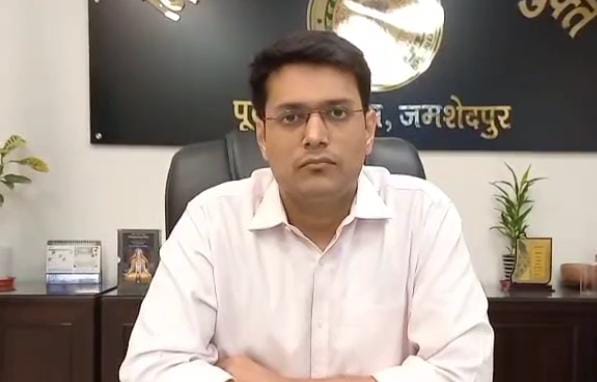 जमशेदपुर में बड़ा फर्जीवाड़ा, एक ही यूजर आईडी से तीन हजार मुस्लिम बच्चों का जन्म प्रमाणपत्र हुआ निर्गत, डीसी ने शुरु की जांच