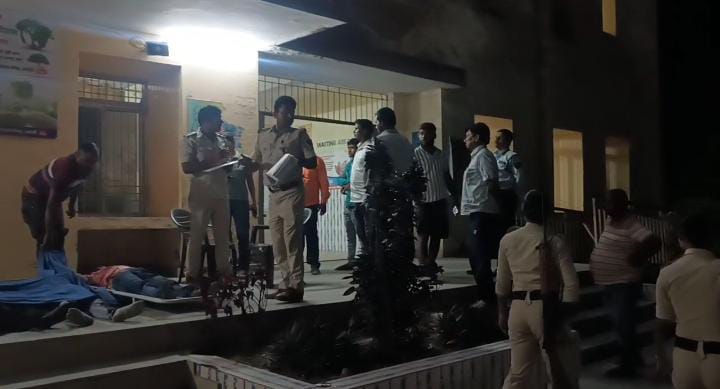 बिहार के कटिहार में भीषण सड़क हादसा, बारातियों से भरी गाड़ी पलटने से 8 लोगों की दर्दनाक मौत, दो की हालत नाजुक