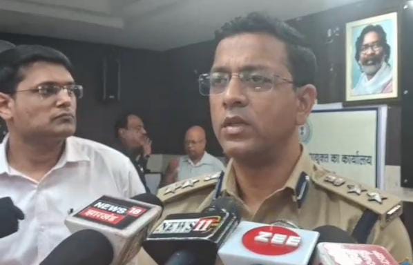 जमशेदपुर: चाकुलिया में 3 हजार नहीं 4481 मुस्लिम बच्चों का फर्जी बर्थ सर्टिफिकेट हुआ था निर्गत, मामले में 5 गिरफ्तार, एसएसपी ने किया ये बड़ा खुलासा