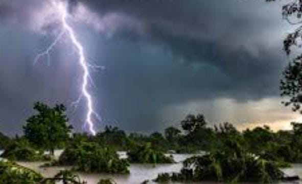 Weather Alert:झारखंड के इन जिलों में गरज के साथ बारिश, वज्रपात को लेकर अलर्ट,रहें सावधान