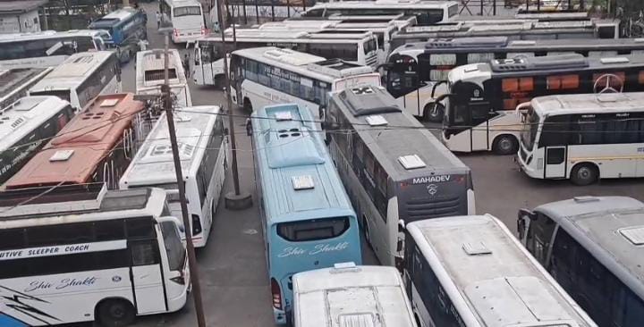 कब सुधरेंगे जमशेदपुर के बस मालिक! बेगूसराय बस हादसे के बाद भी नहीं हुए सचेत, अब भी बसों में नहीं है फायर इनस्टमेंट और मेडिकल किट    