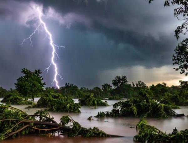 Weather Alert: 3 डिग्री पारा गिरने से ठंडा-ठंडा, कूल-कूल हुआ झारखंड का मौसम, 23 मई तक राहत की उम्मीद,वज्रपात से रहें सावधान