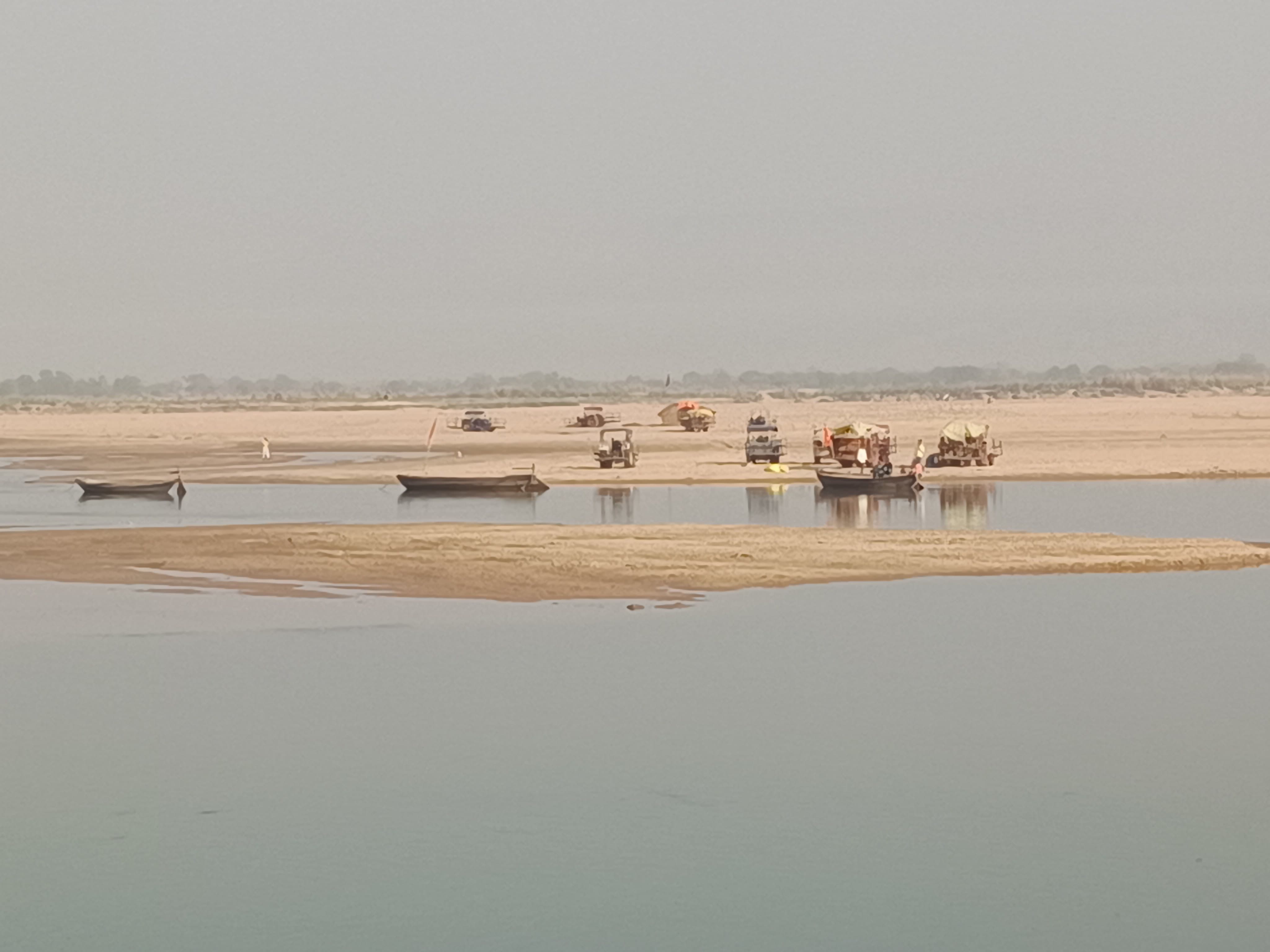 बिहार के दो लोगों का शव हुसैनाबाद सोन नदी से बरामद, इलाके में फैली सनसनी     