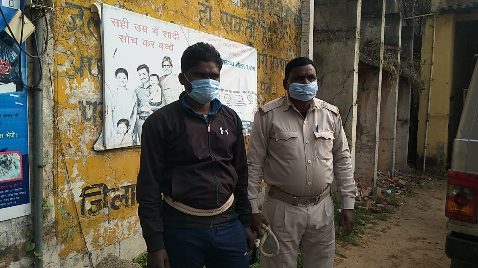 हावड़ा-दिल्ली रेल मार्ग मे ट्रैक उड़ाने वाले दस्ते में शामिल दो नक्सली गिरफ्तार, एक गया जेल, दूसरे से पूछताछ जारी