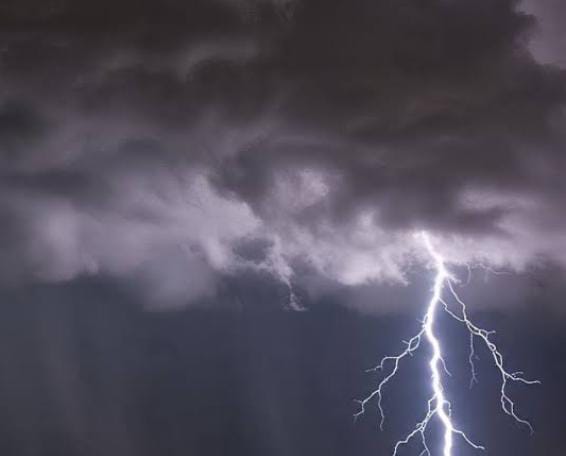 Weather Alert: 3-4 जून को झारखंड में तबाही मचा सकता है मौसम, वज्रपात से रहें सावधान, पढ़े आज के मौसम का हाल