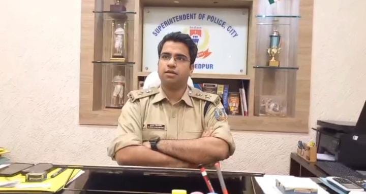 जमशेदपुर में अपराधी हो जाएं सावधान, वरना उनके रिश्तेदारों पर भी कसेगा शिंकजा, संपत्ति जब्त करने की तैयारी में पुलिस